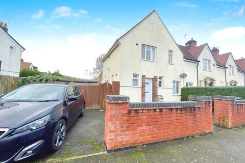 3 bedroom end of terrace house to rent, Barton Road, Warwickshire CV10