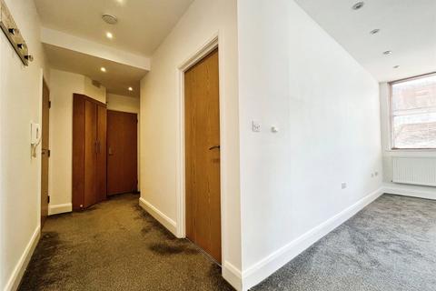 2 bedroom flat for sale, Nevill Street, Kent TN2