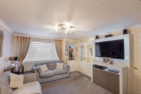 3 bedroom terraced house for sale, Shoreham Court, Kingston Park, Newcastle upon Tyne