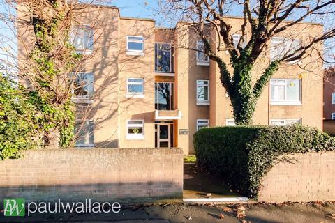 2 bedroom ground floor flat for sale, Brickendon Court, Hoddesdon