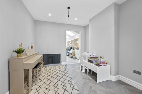 5 bedroom house to rent, William Road, SW19