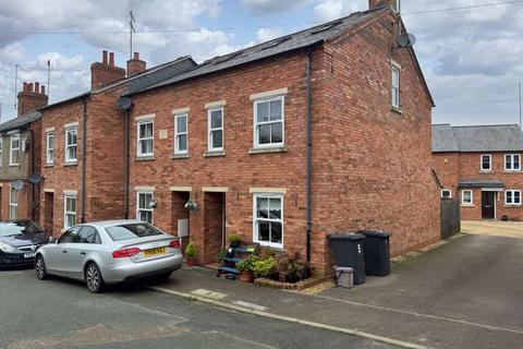 3 bedroom terraced house for sale, Weedon