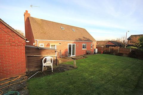 3 bedroom bungalow for sale, Beech Avenue, Whitchurch