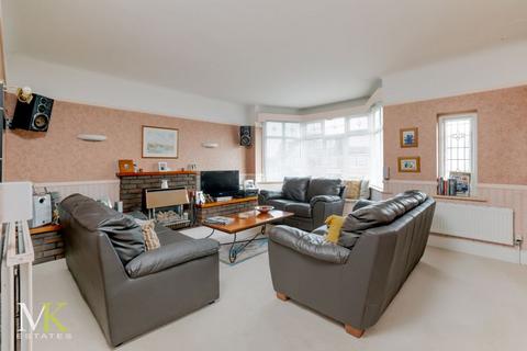 2 bedroom apartment for sale, Christchurch Road, Bournemouth BH7