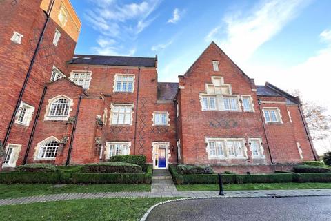 2 bedroom apartment to rent, The Galleries, Brentwood CM14