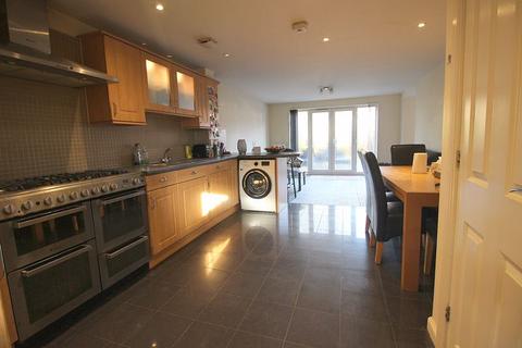 4 bedroom semi-detached house for sale, St. Quentin Street, Walsall