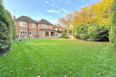 5 bedroom detached house for sale, Totternhoe Road, Dunstable