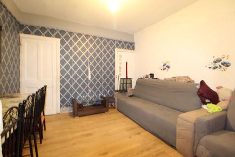 2 bedroom terraced house for sale, St. Peters Road, Luton