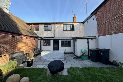 undefined, Immaculate Town Centre Home on North Street, Wareham