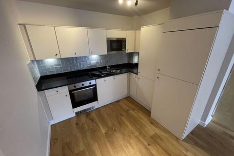 1 bedroom flat to rent, 2 Park Lodge Avenue, West Drayton, UB7