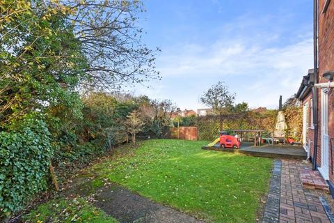55 Grosvenor Avenue, Harrow, HA2 7AS