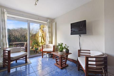55 Grosvenor Avenue, Harrow, HA2 7AS