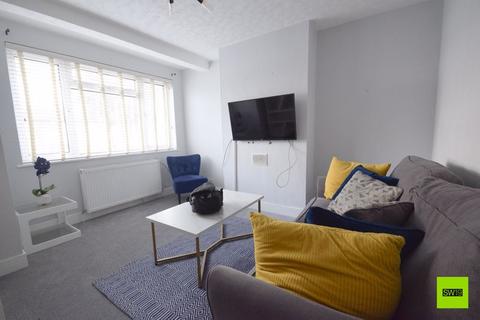 1 bedroom ground floor flat for sale, Dinton Road, London SW19