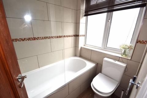 34 Dinton Road, London, SW19 2AP