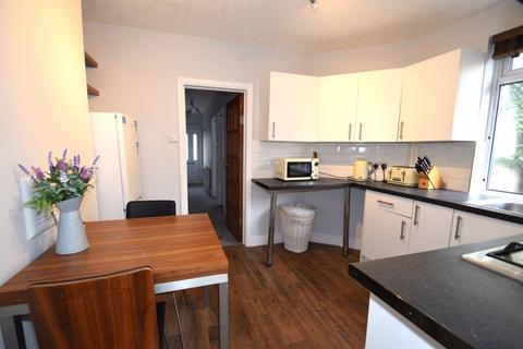 34 Dinton Road, London, SW19 2AP