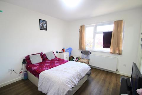 3 bedroom apartment to rent, Westmorland Road, Harrow