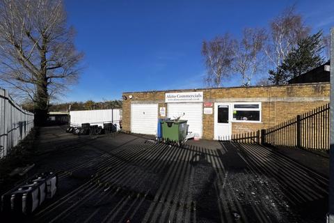 Property to rent, Pluckley Road, Charing, Ashford - Office with secure yard  - To Let