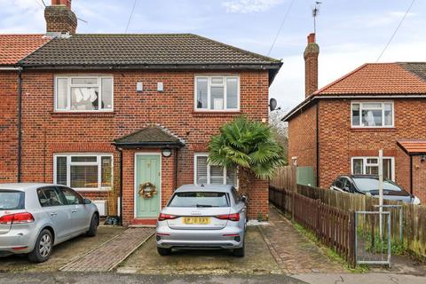 2 bedroom ground floor maisonette for sale, Murray Road, Richmond, TW10