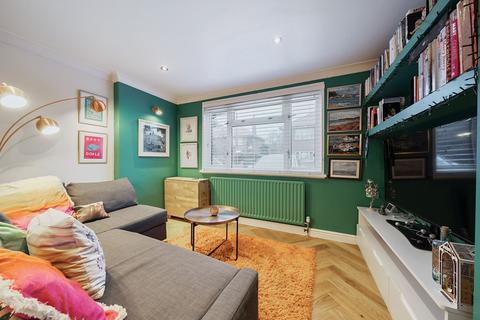 2 bedroom ground floor maisonette for sale, Murray Road, Richmond, TW10