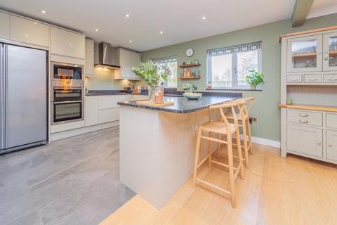 11 Applewood Close, Wrexham, LL13 7GU
