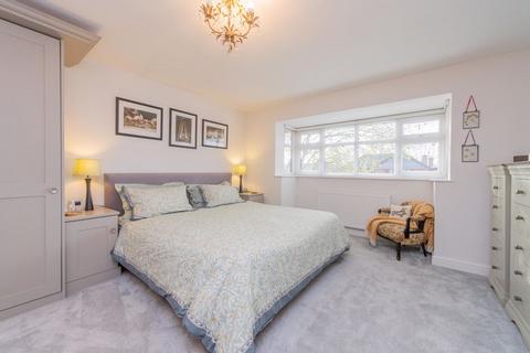 11 Applewood Close, Wrexham, LL13 7GU