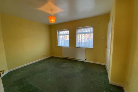 2 bedroom terraced house for sale, Bentley Grove, Hull, HU6 8NP