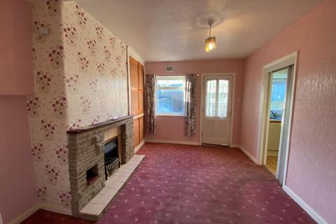 2 bedroom terraced house for sale, Bentley Grove, Hull, HU6 8NP