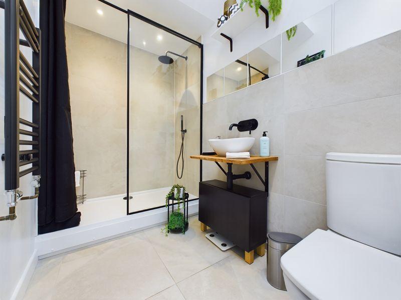 Ground floor shower