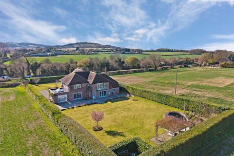 5 bedroom detached house for sale, Wycombe Road, Princes Risborough HP27