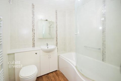 1 bedroom apartment to rent, Overton Road Sutton SM2