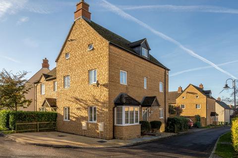 4 bedroom semi-detached house for sale, Knapps Crescent, Cheltenham GL52