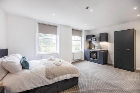 Studio to rent, Clare Hall Manor, Hertfordshire, EN6