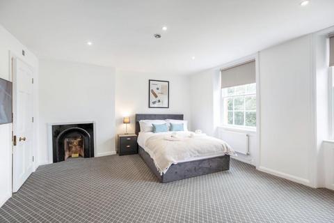 Studio to rent, Clare Hall Manor, Hertfordshire, EN6