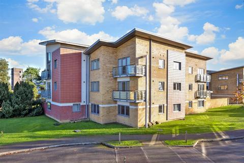 2 bedroom ground floor flat for sale, The Farrows, Maidstone, Kent