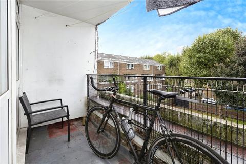 3 bedroom maisonette for sale, Gough Walk, Poplar, London, E14