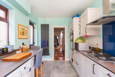 25 Belton Road, Bristol, BS5 0JS