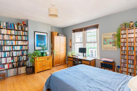 25 Belton Road, Bristol, BS5 0JS