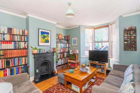 25 Belton Road, Bristol, BS5 0JS