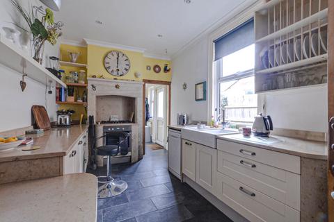 35 Cockhill, Trowbridge, BA14 9BG