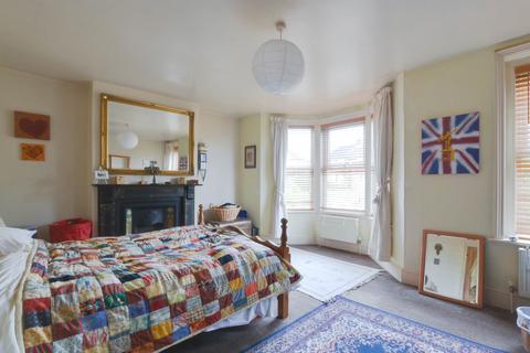 35 Cockhill, Trowbridge, BA14 9BG