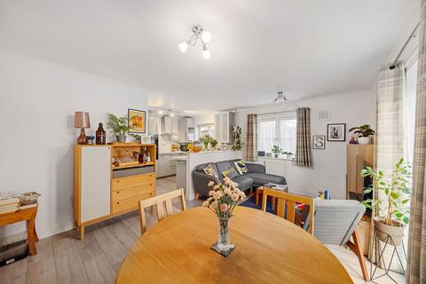 2 bedroom ground floor flat for sale, Leigham Court Road, London SW16