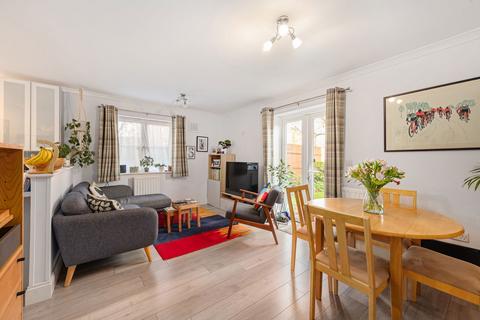 2 bedroom ground floor flat for sale, Leigham Court Road, London SW16