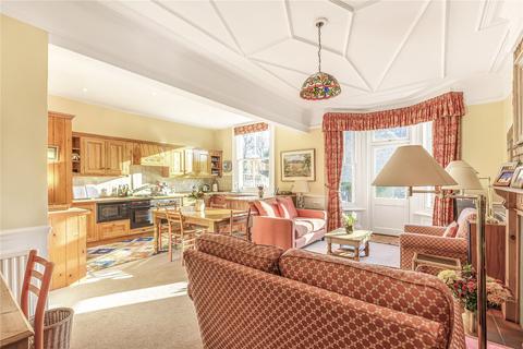 5 bedroom semi-detached house for sale, London SW13