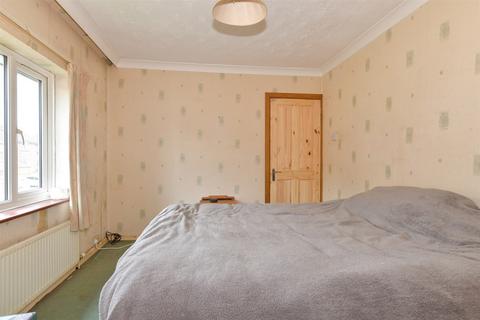 3 bedroom terraced house for sale, Churchill Avenue, Chatham, Kent