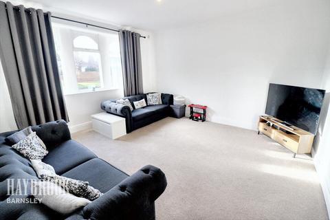 25 Common Road, Brierley, Barnsley, S72 9ER