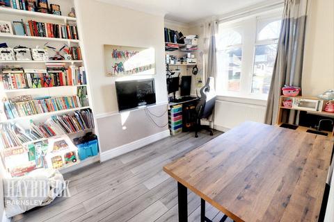 25 Common Road, Brierley, Barnsley, S72 9ER