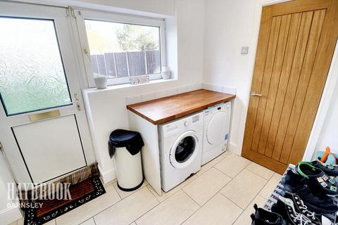 25 Common Road, Brierley, Barnsley, S72 9ER