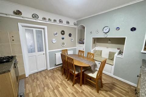 3 bedroom detached house for sale, Penygarn Road, Ammanford