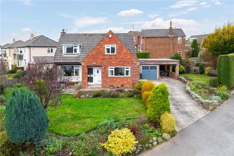 3 bedroom detached house for sale, Wrenbeck Drive, Otley, West Yorkshire, LS21