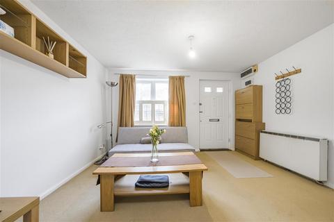 1 bedroom apartment for sale, Burghley Hall Close, Southfields